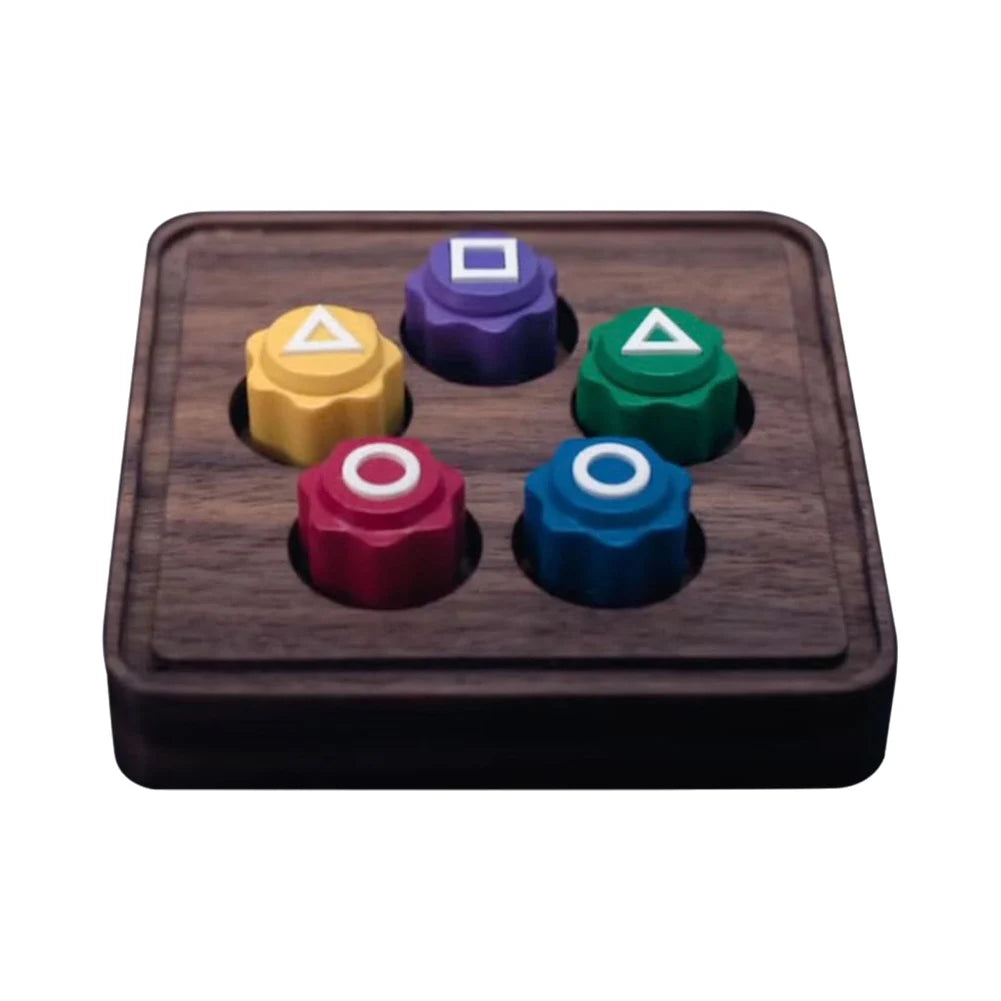 Traditional Korean ''Game Set''